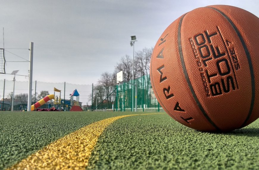 Game On: Top 5 Outdoor Basketball Courts in Toronto 2023
