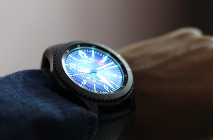 Innovative Tech Gadgets for Fitness and Wellness: Achieving a Healthier Lifestyle in the GTA
